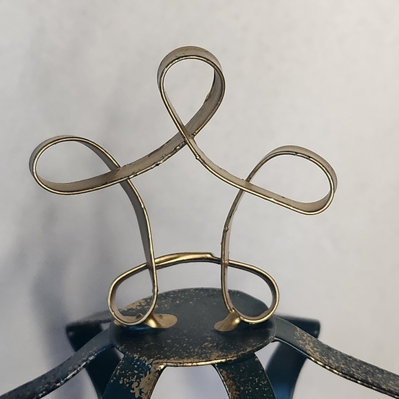 Metal Christmas Tree Tea Light Candle Holder - Picture 3 of 7